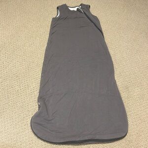 Kyte Baby bamboo sleep bag in charcoal 1.0, M